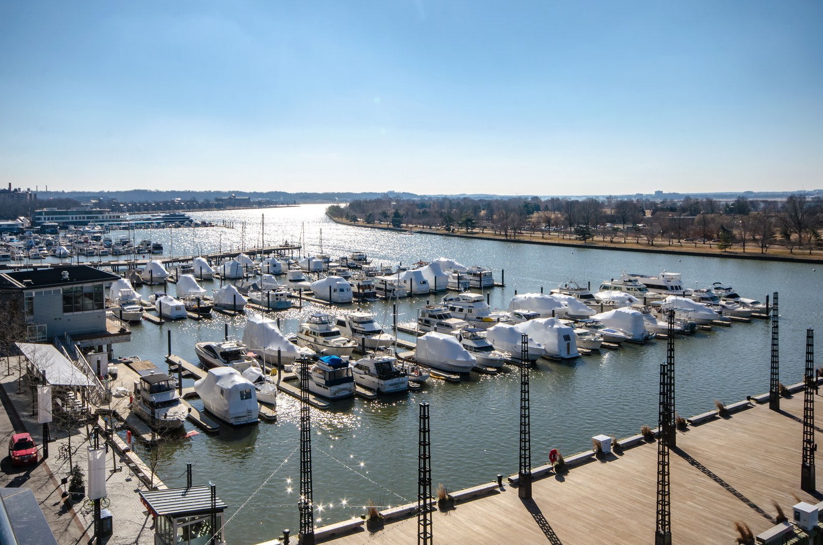 neighborhood_boats